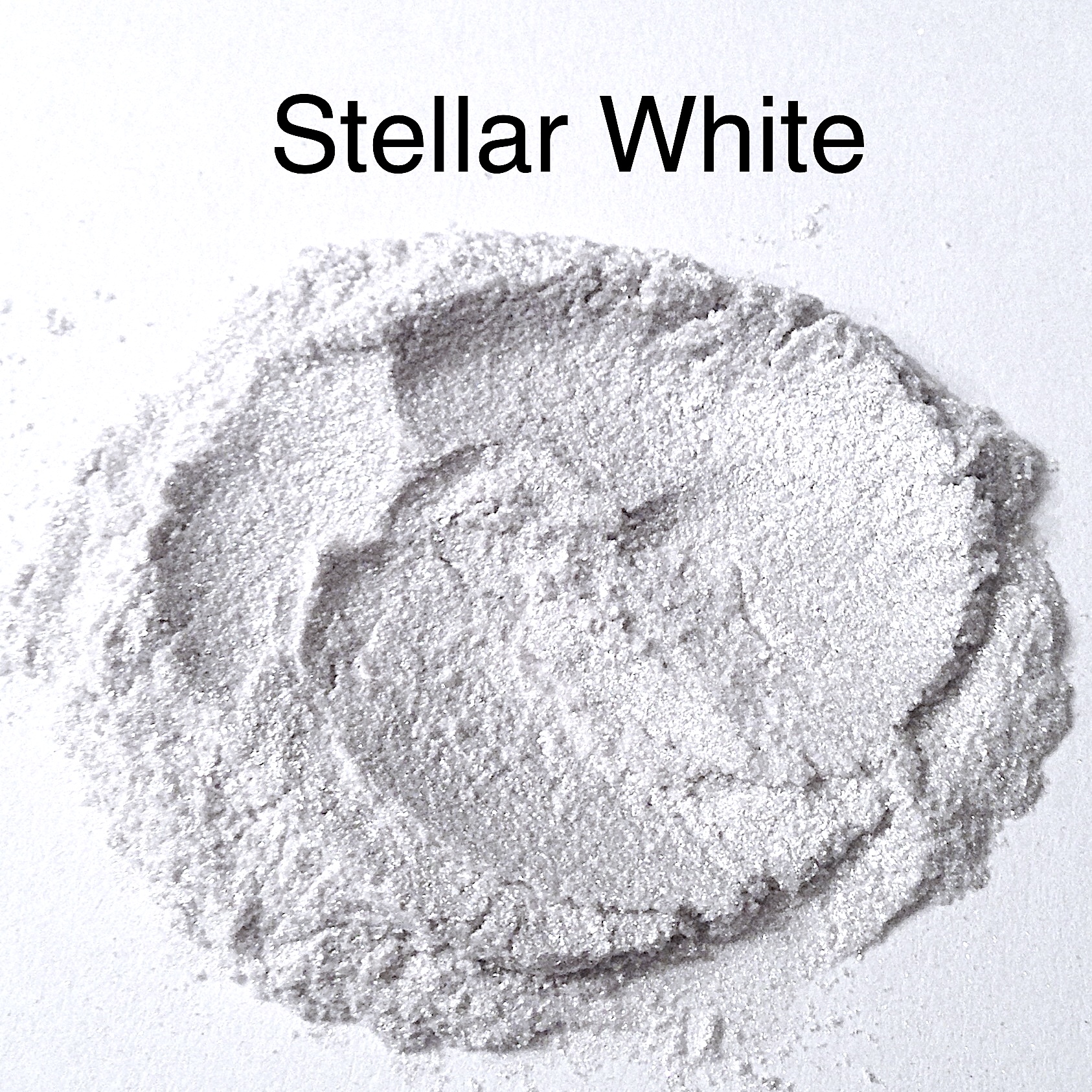 1 OZ Shimmering White Mica Powder